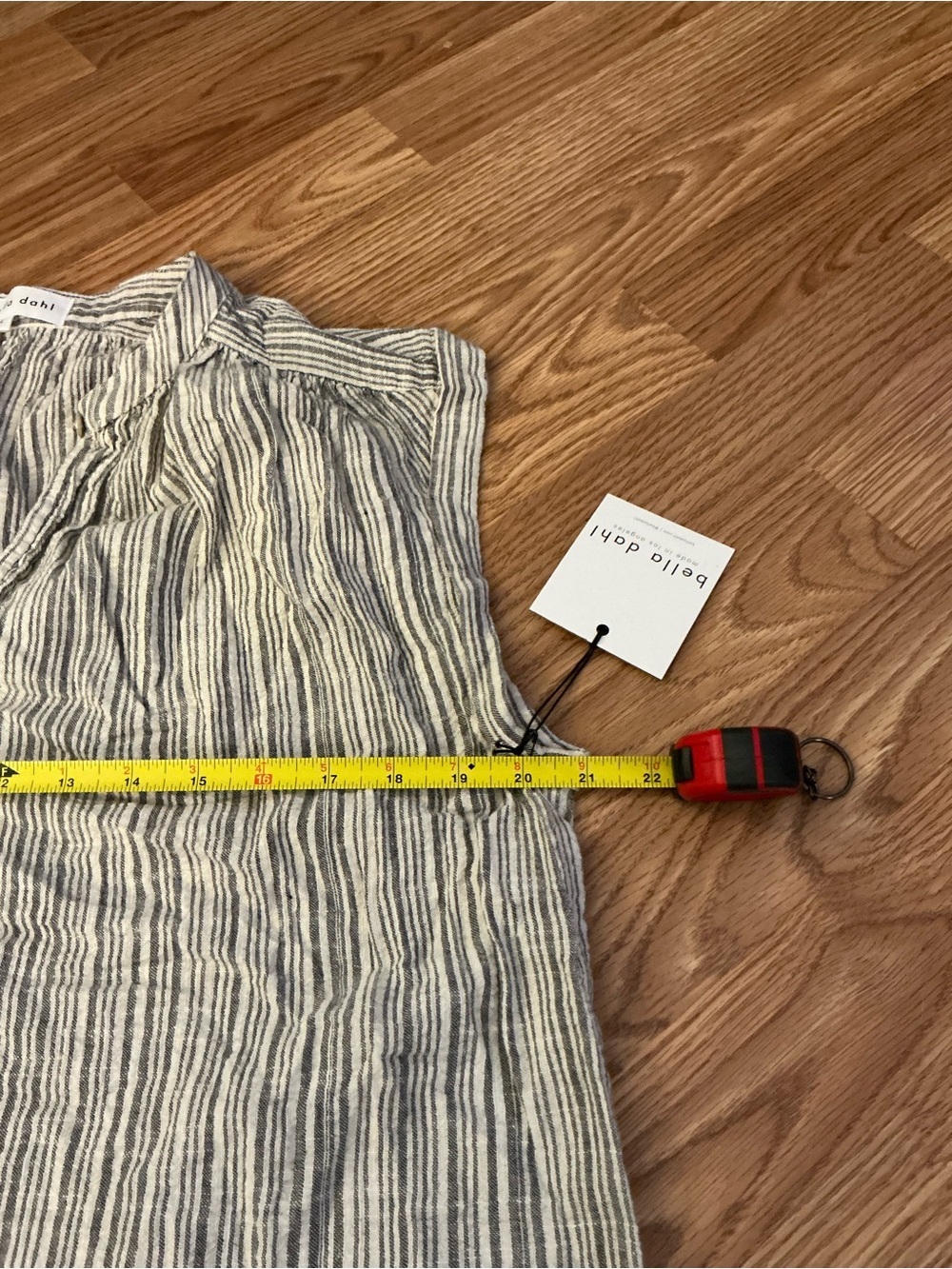 Bella Dahl Gray Striped Cap-Sleeve V-Neck Top Size Large - Picture 5 of 8